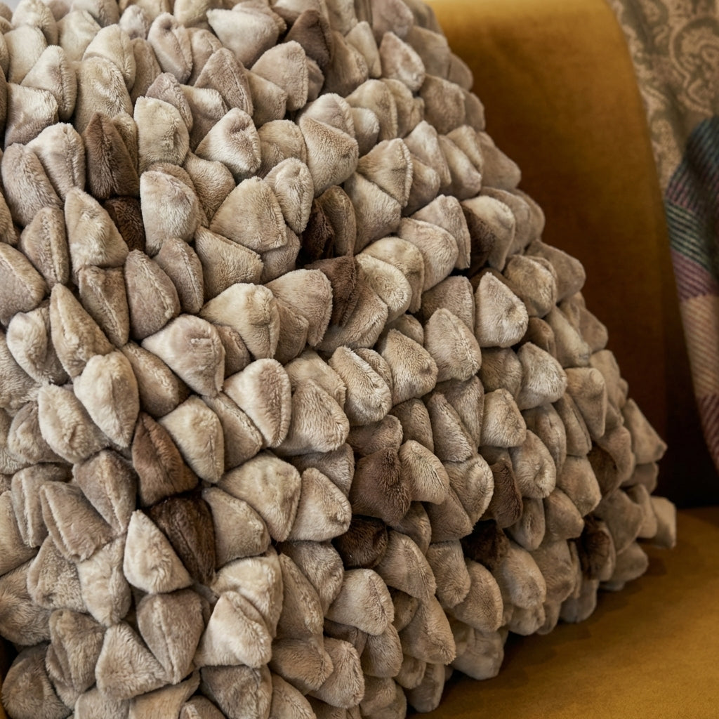 Why Chamois Fabric Cushions Feel So Luxurious