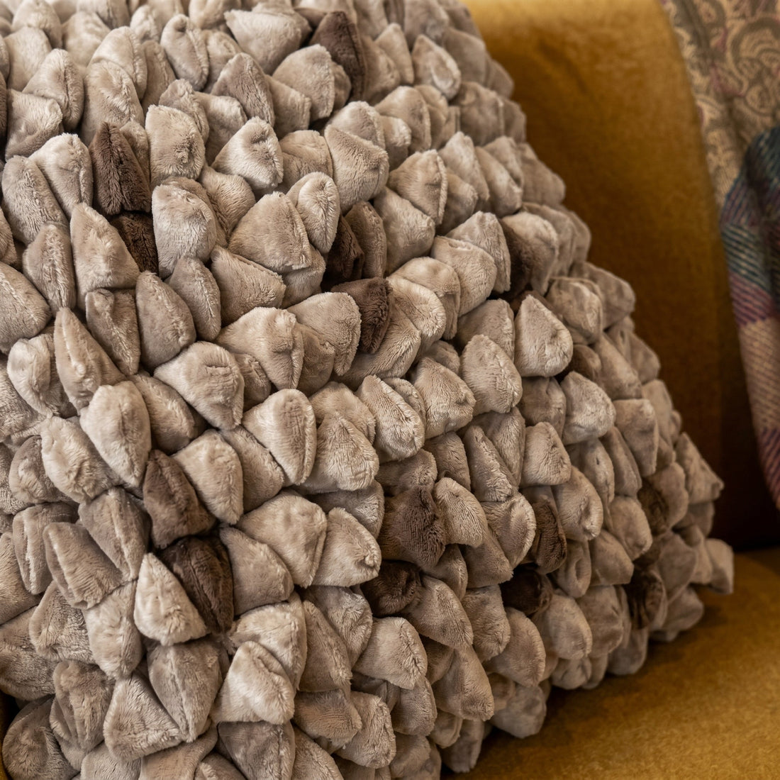 Dreamweavers Pebble Cushion Collection Review